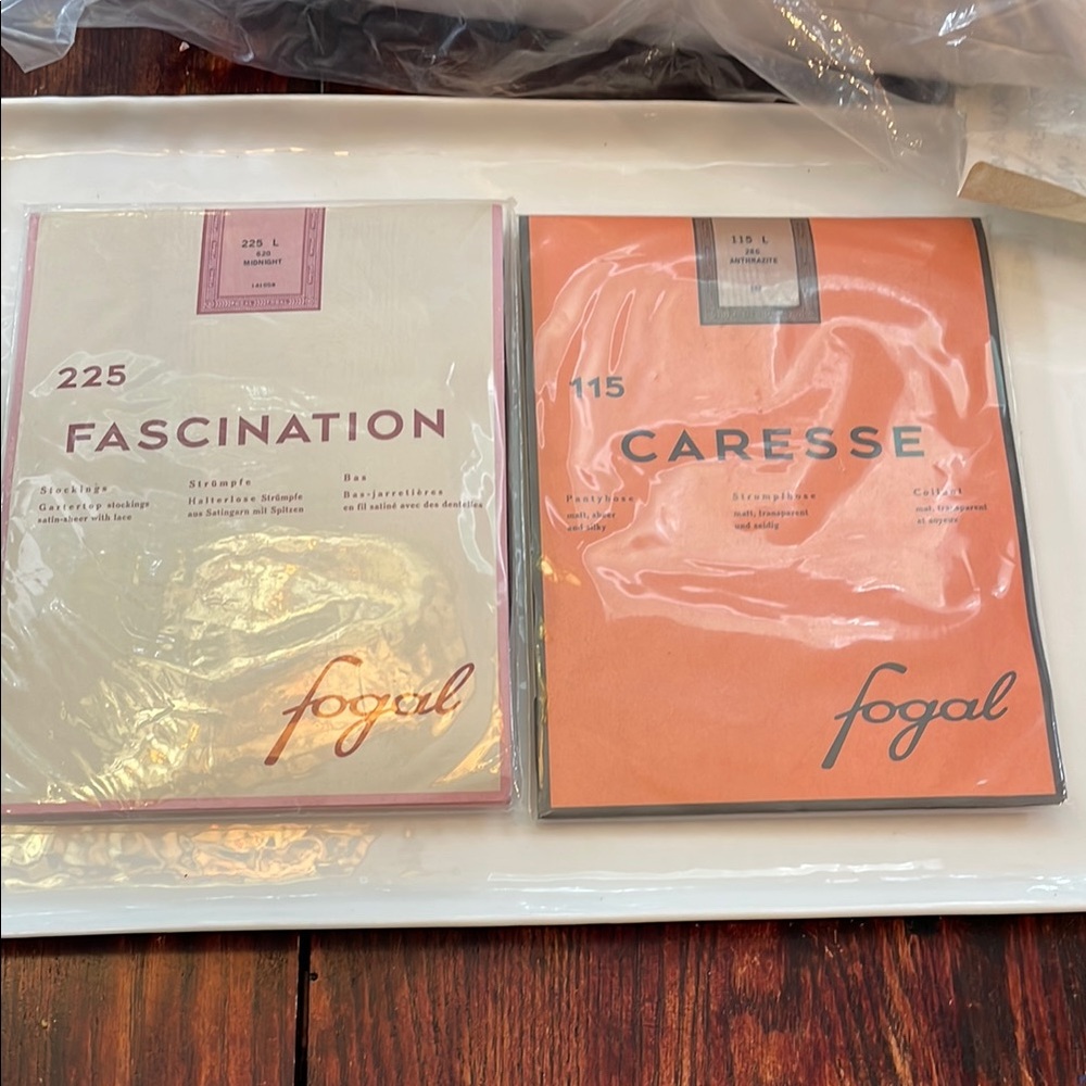 Fogal stockings size Large unopened